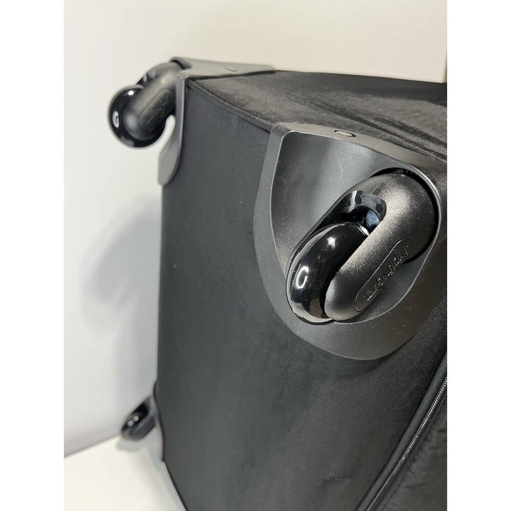Kipling Women’s Darcey Large 29-Inch Softside Rolling Luggage 360 Wheels Black - Picture 10 of 16